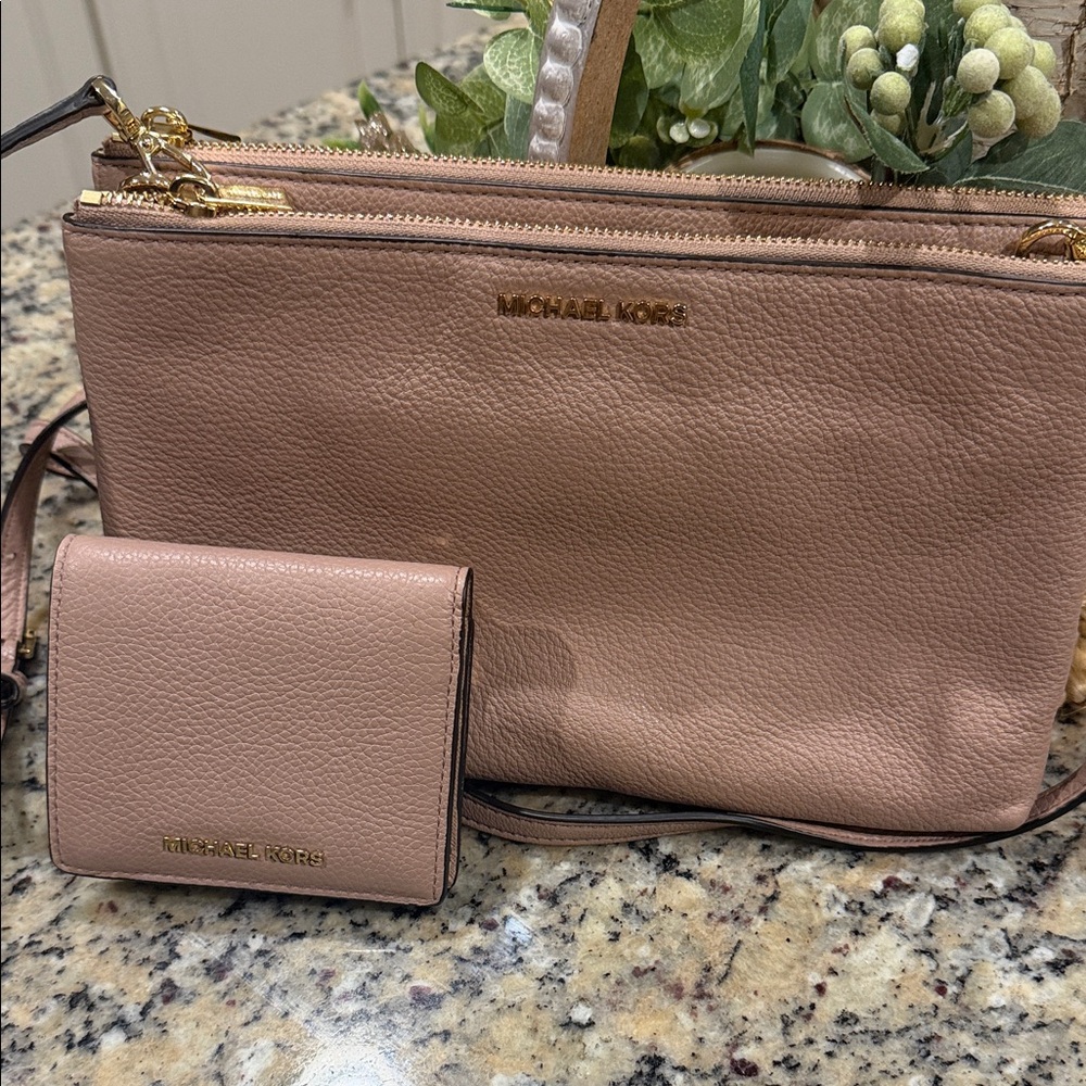 Michael Kors Blush Crossbody Bag Set